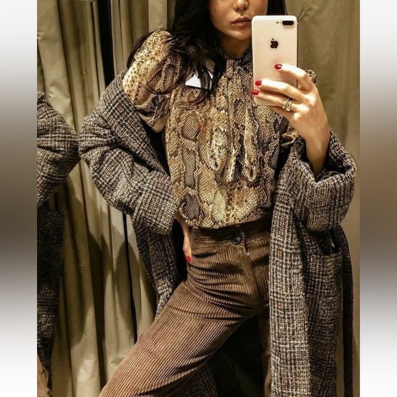 Zara snakeskin print blouse with neck tie - Picture 5 of 15